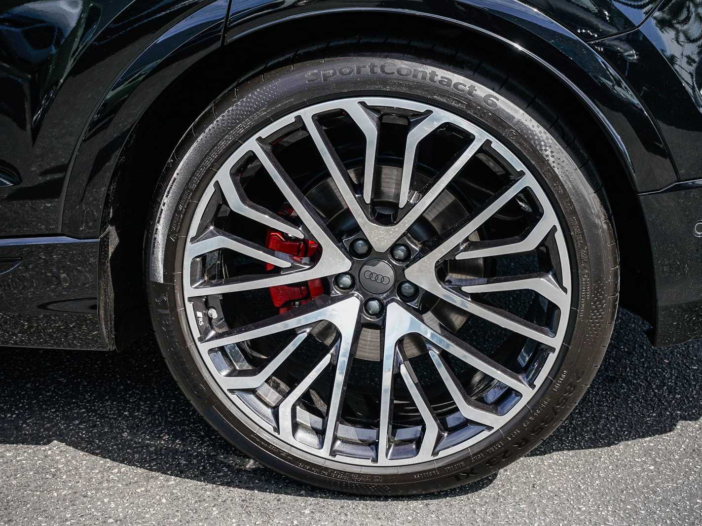 Thumbnail: 2026 Audi SQ8 - 10
