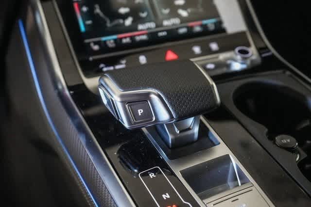Thumbnail: 2025 Audi SQ7 - 30