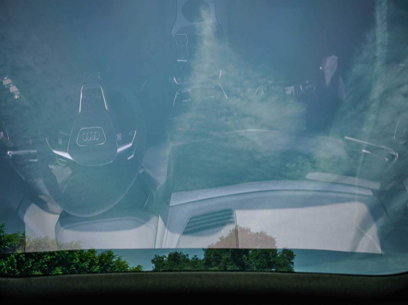 Thumbnail: 2022 Audi e-tron GT - 11