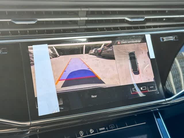 Thumbnail: 2025 Audi Q7 - 25