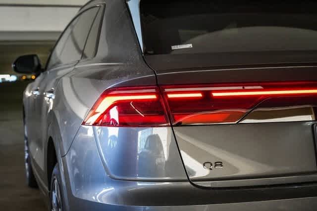 Thumbnail: 2025 Audi Q8 - 10