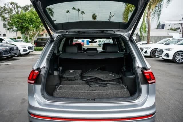 Thumbnail: 2022 Volkswagen Tiguan - 27