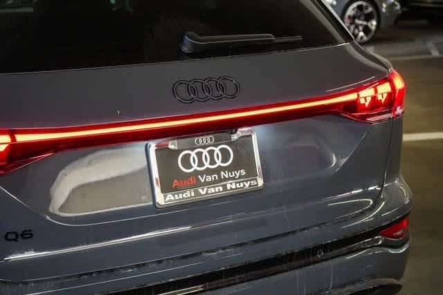 Thumbnail: 2025 Audi SQ6 e-tron - 11