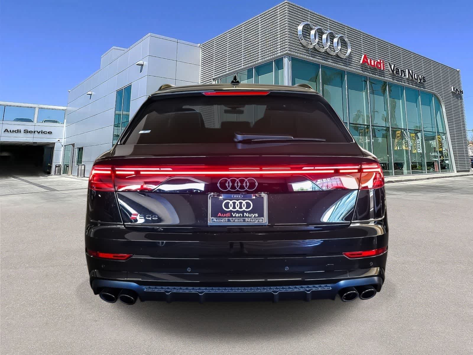Thumbnail: 2026 Audi SQ8 - 5