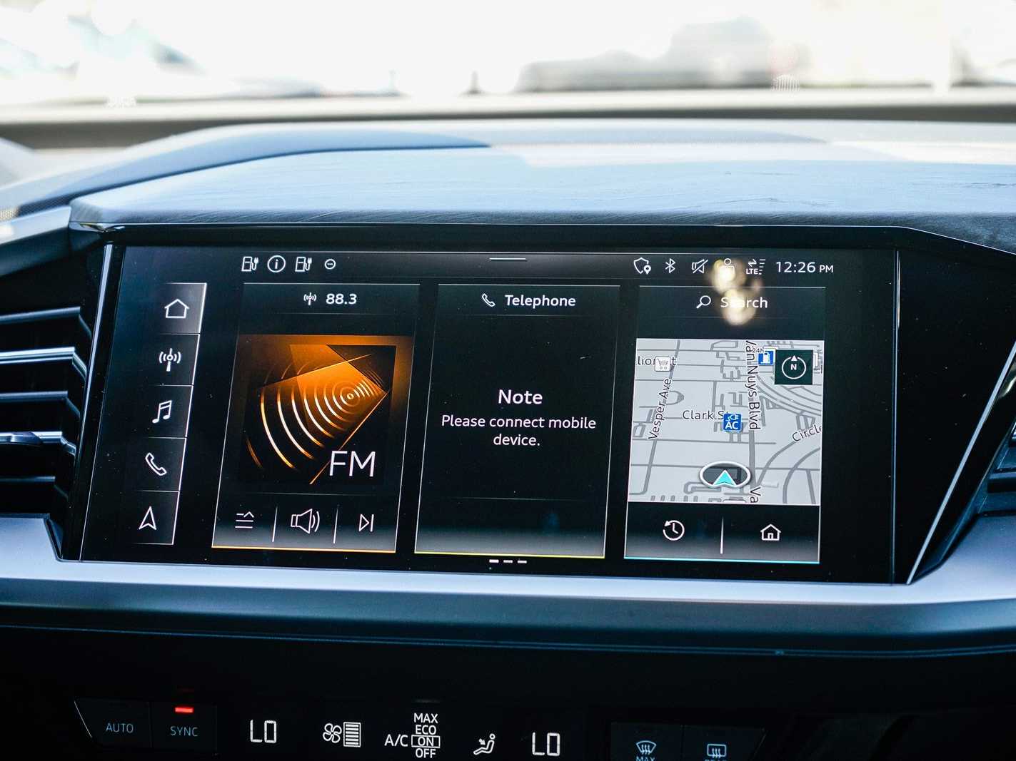 Thumbnail: 2023 Audi Q4 e-tron - 14