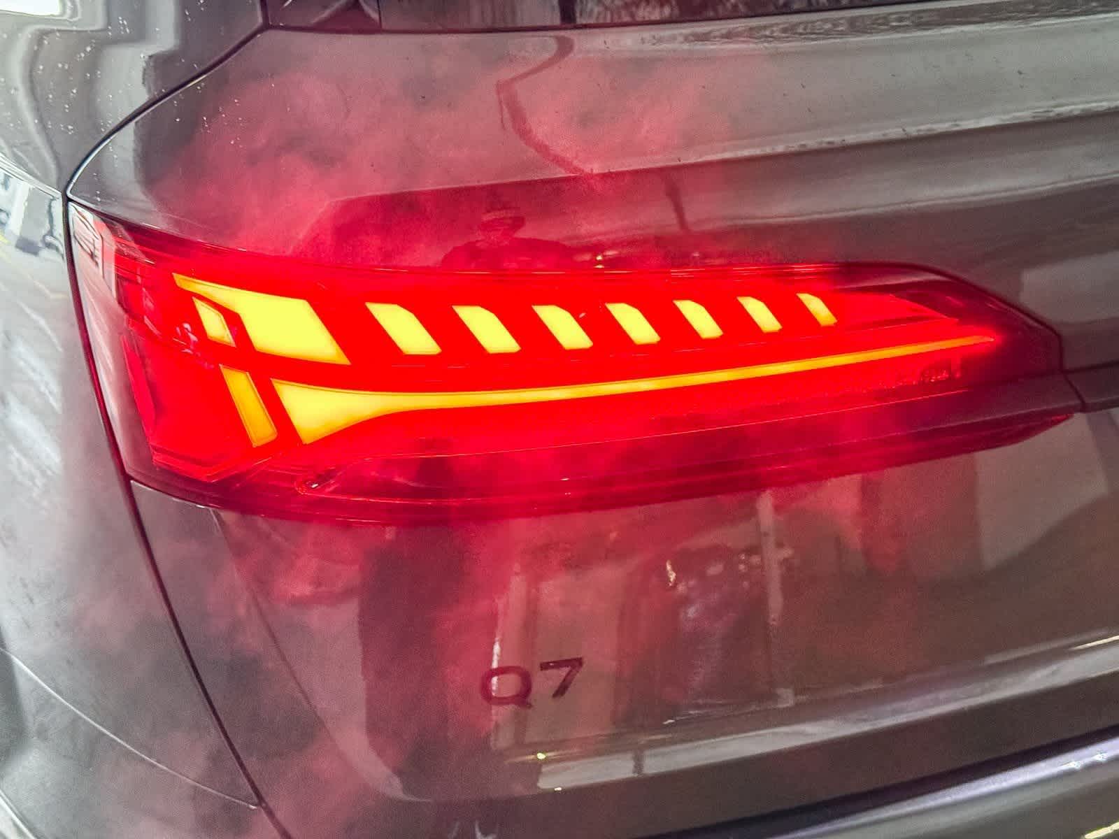 Thumbnail: 2026 Audi Q7 - 7