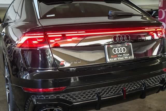 Thumbnail: 2025 Audi RS Q8 - 11