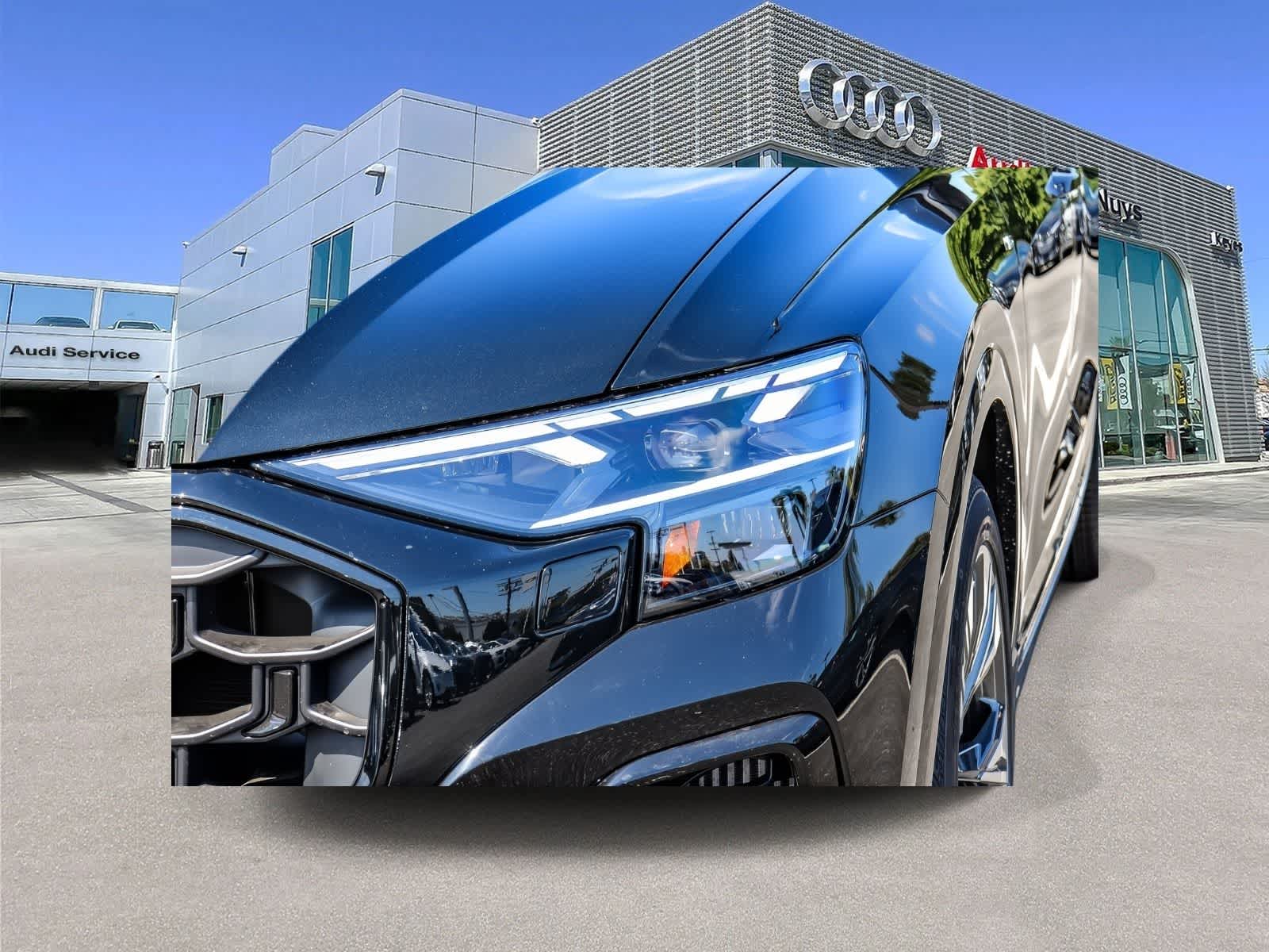 Thumbnail: 2026 Audi Q8 - 6
