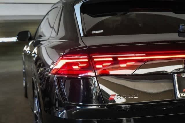 Thumbnail: 2025 Audi RS Q8 - 10