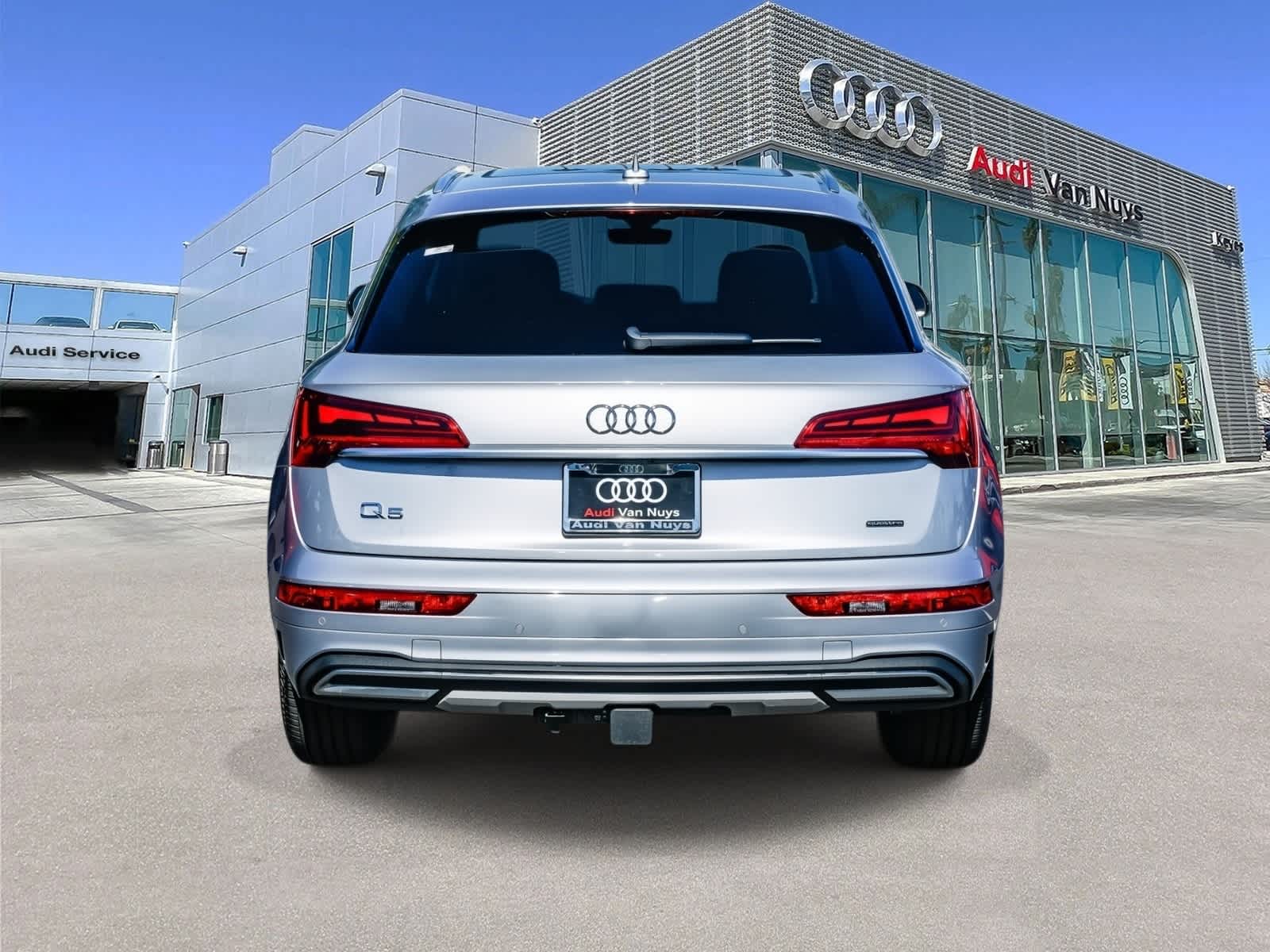 Thumbnail: 2023 Audi Q5 - 3