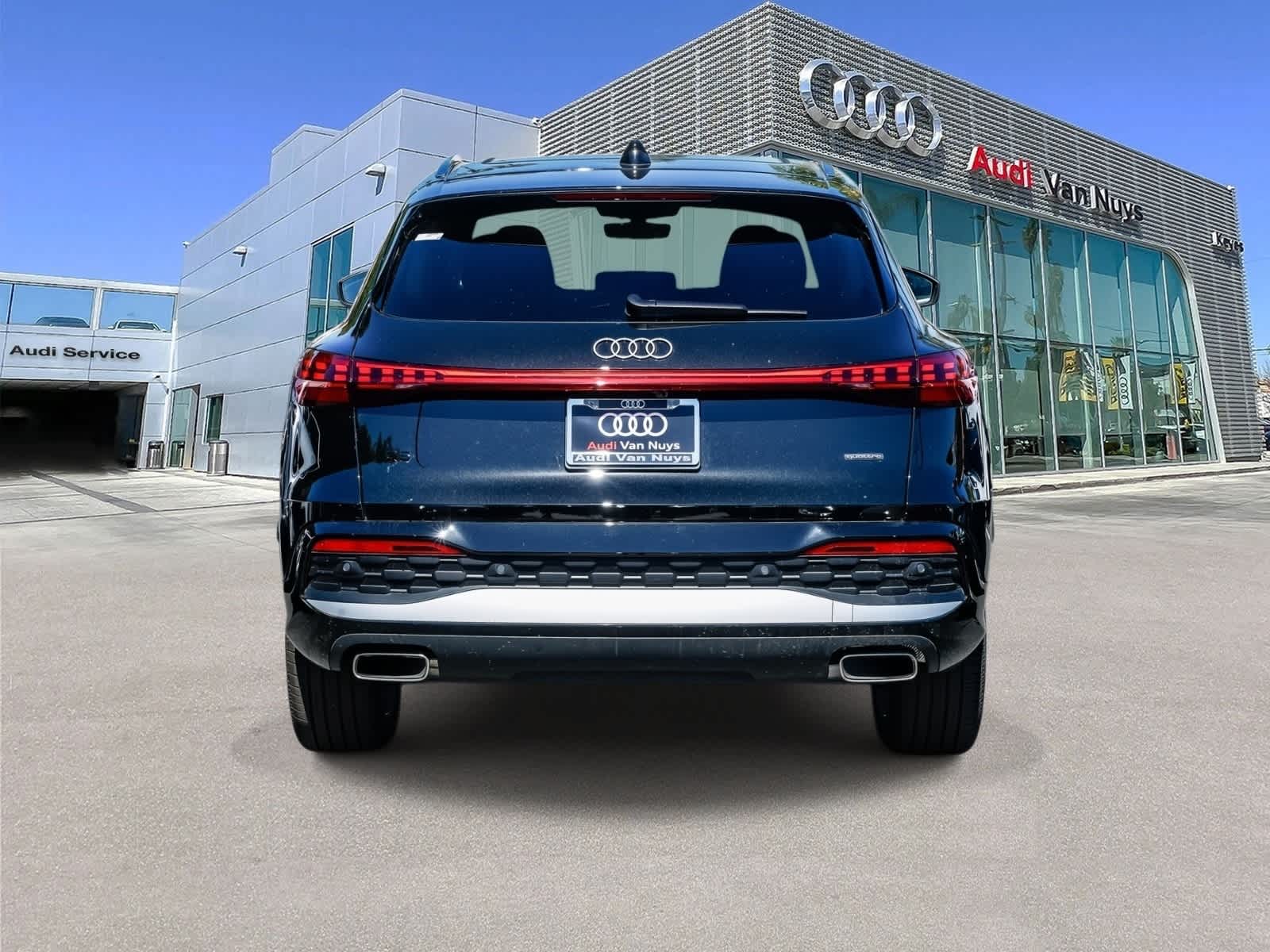Thumbnail: 2025 Audi Q5 - 3