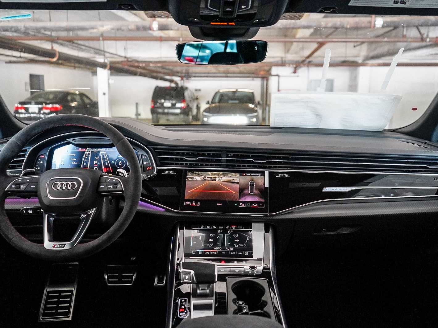 Thumbnail: 2026 Audi RS Q8 - 12