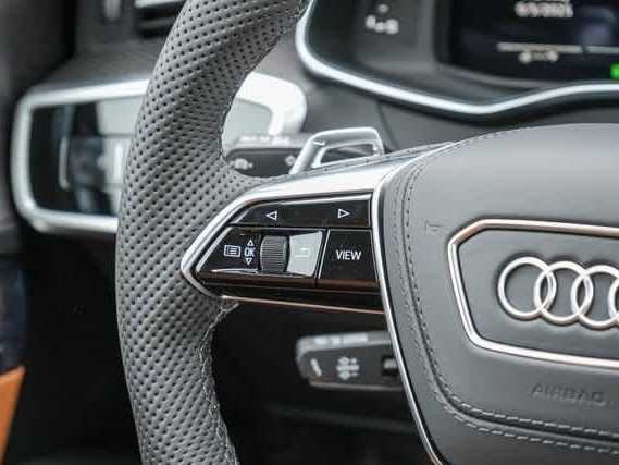 Thumbnail: 2025 Audi RS 7 - 22