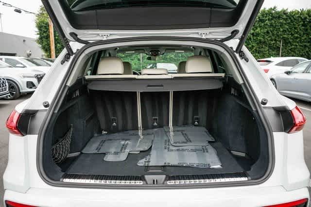 Thumbnail: 2025 Audi Q5 - 27