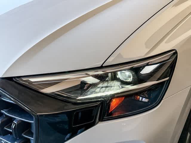 Thumbnail: 2026 Audi Q8 - 10