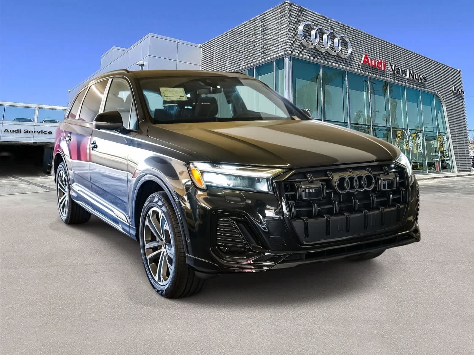 Thumbnail: 2026 Audi Q7 - 3