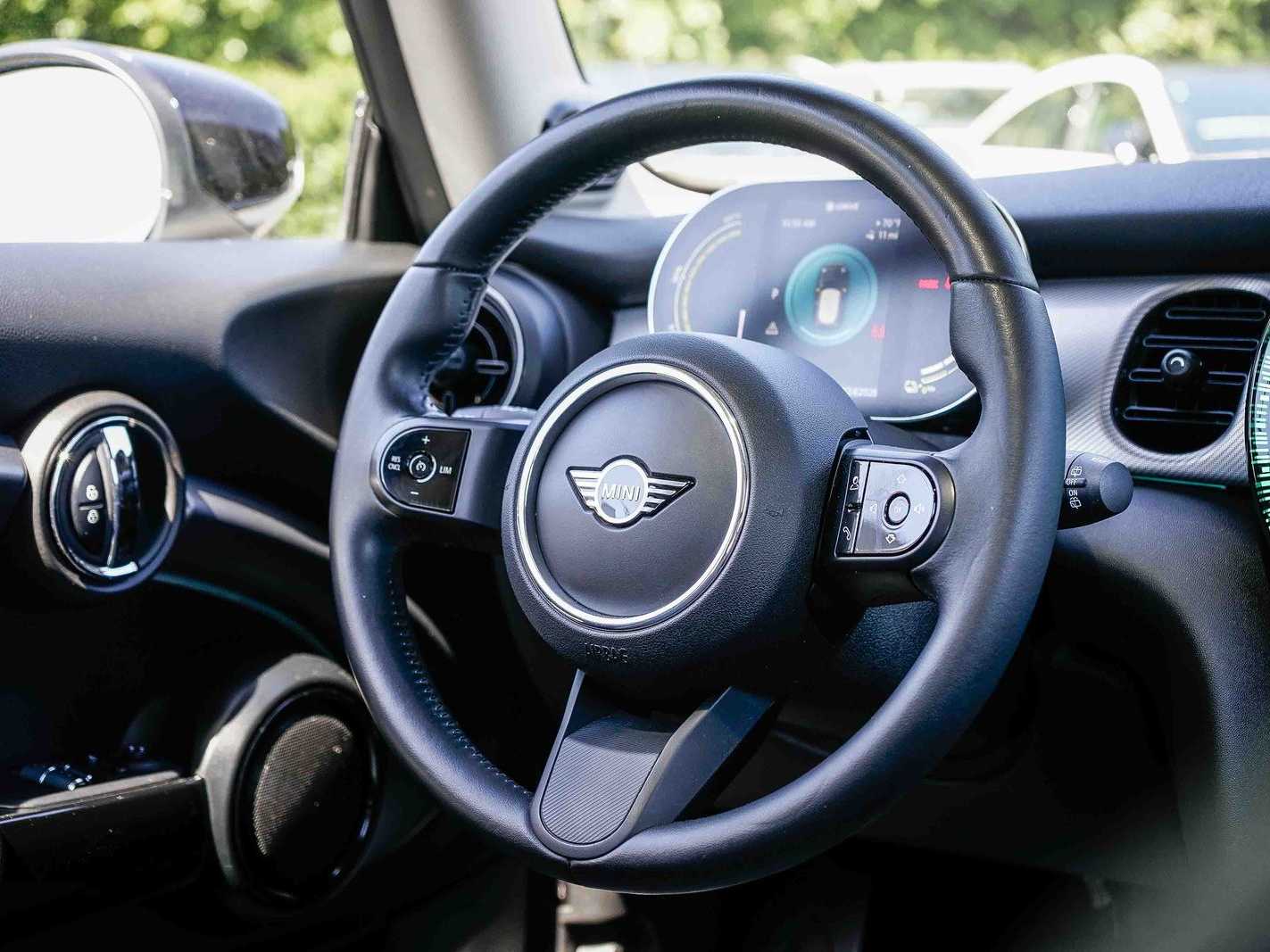 Thumbnail: 2023 MINI Cooper Hardtop - 15