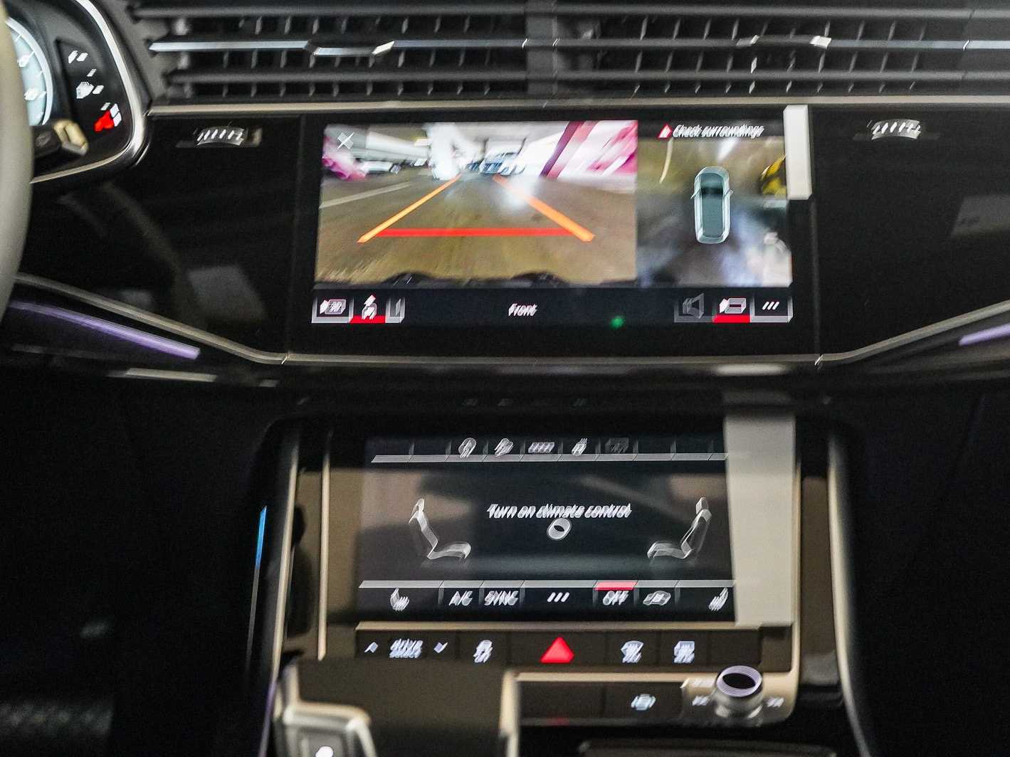 Thumbnail: 2026 Audi Q7 - 14