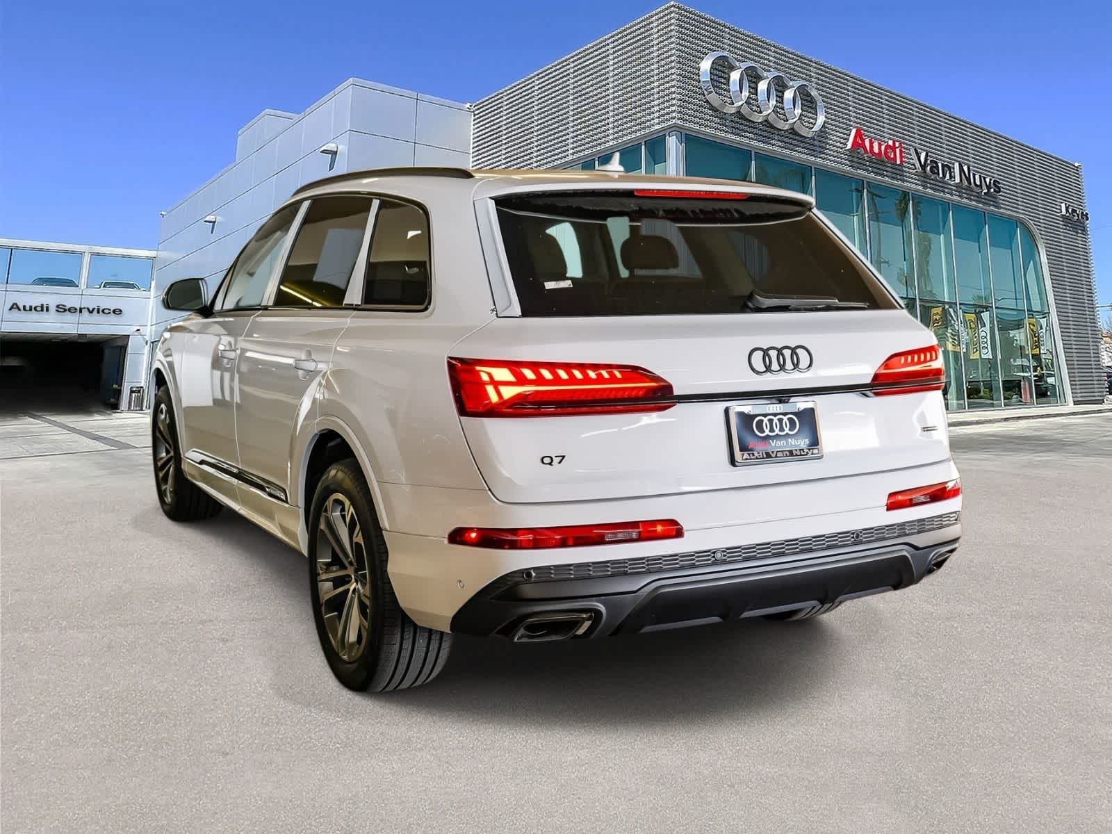 Thumbnail: 2026 Audi Q7 - 6