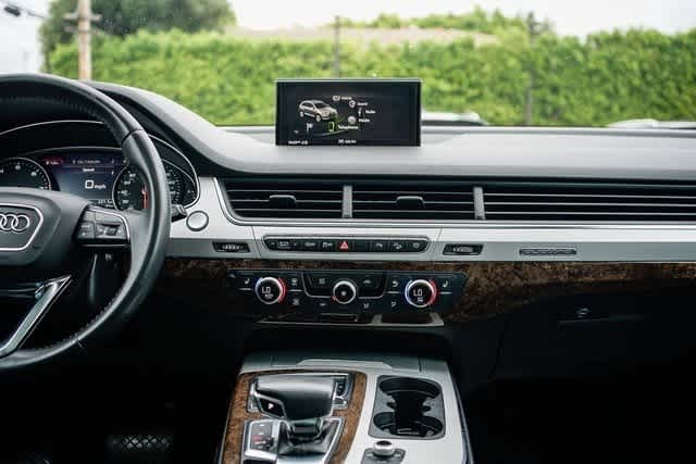Thumbnail: 2019 Audi Q7 - 13
