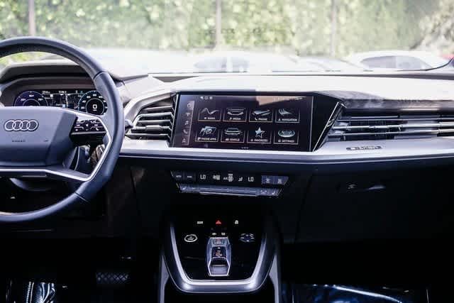 Thumbnail: 2023 Audi Q4 e-tron - 13