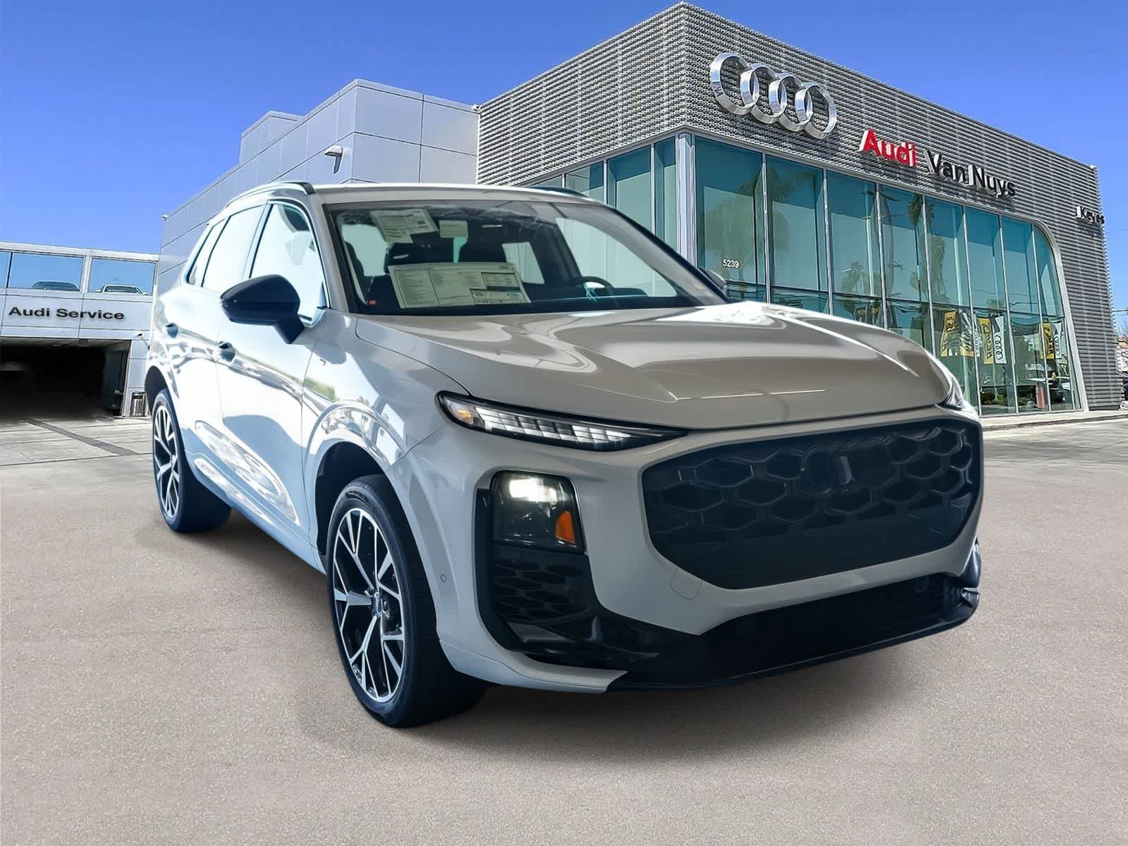 Thumbnail: 2026 Audi Q3 - 3