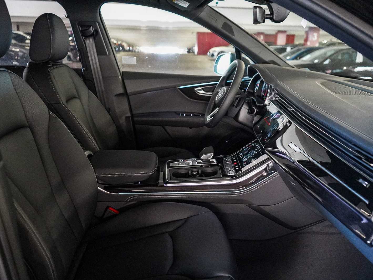 Thumbnail: 2026 Audi Q7 - 17