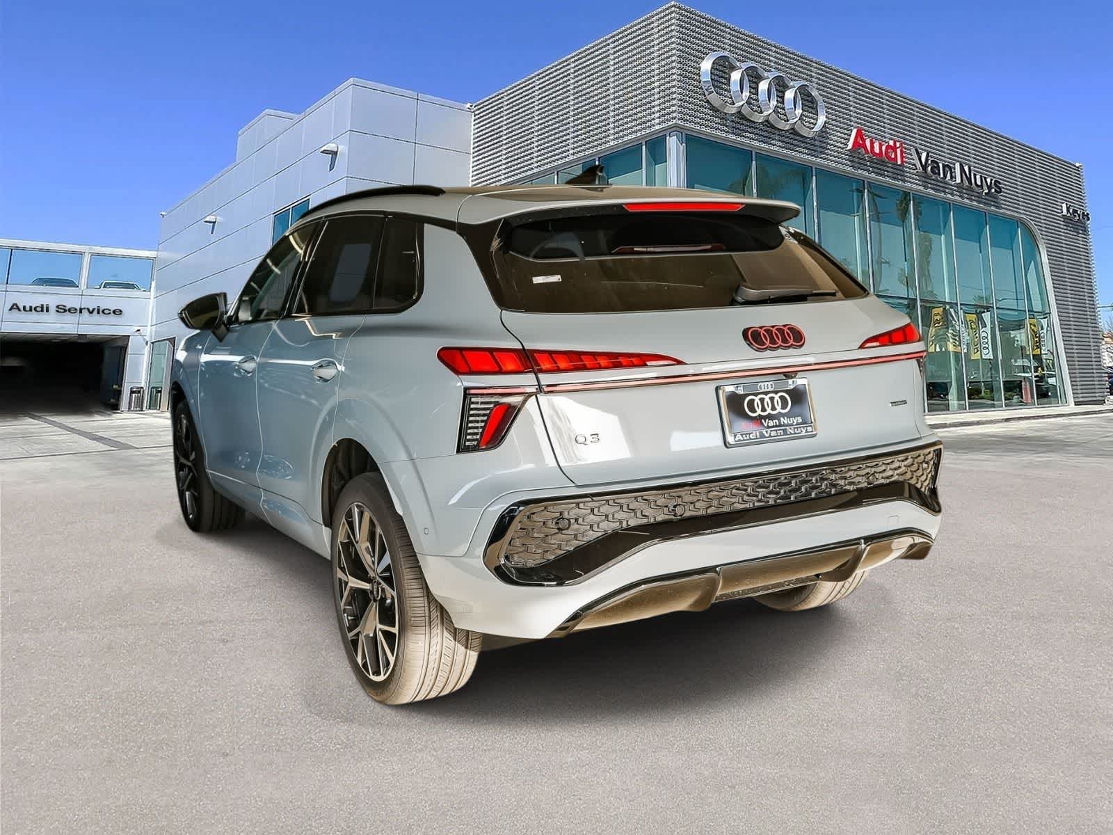 Thumbnail: 2026 Audi Q3 - 6