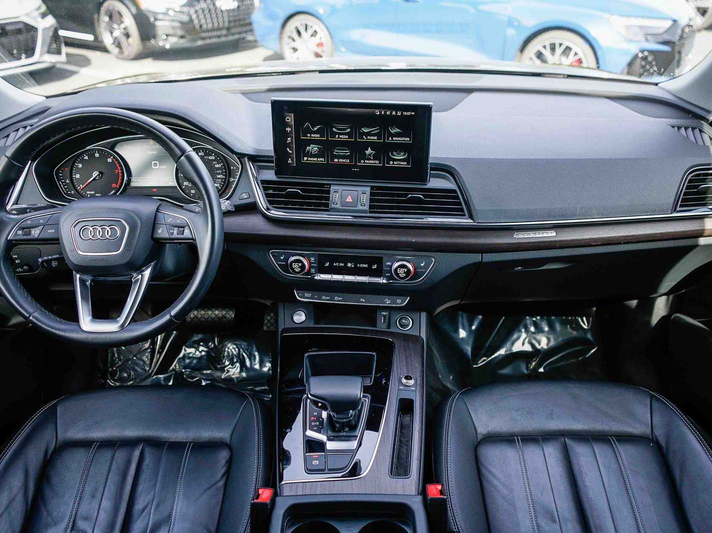 Thumbnail: 2023 Audi Q5 - 12