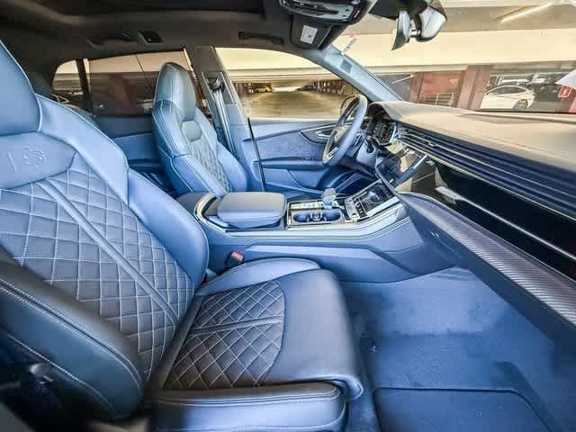 Thumbnail: 2026 Audi SQ8 - 16