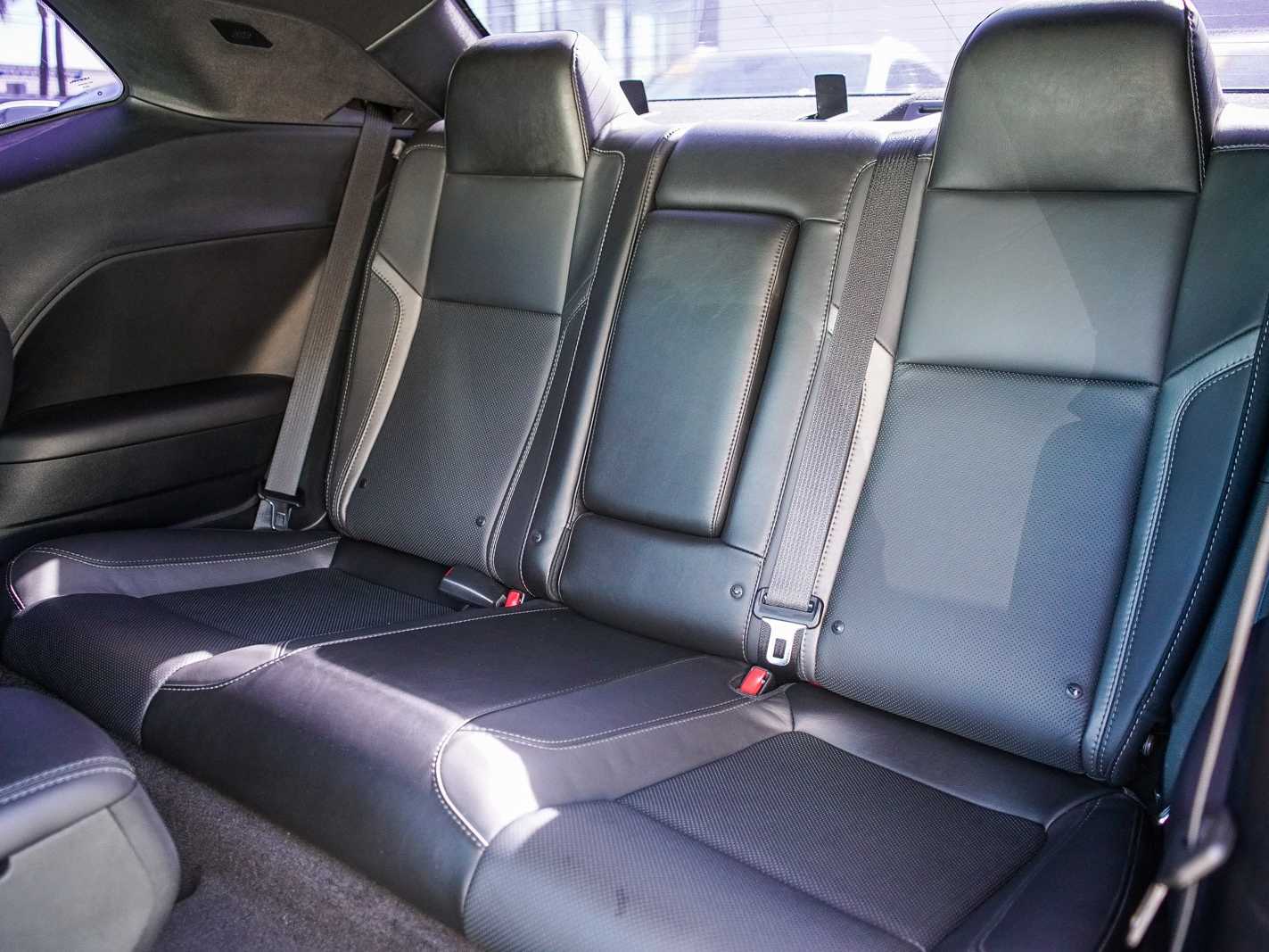 Thumbnail: 2018 Dodge Challenger - 16