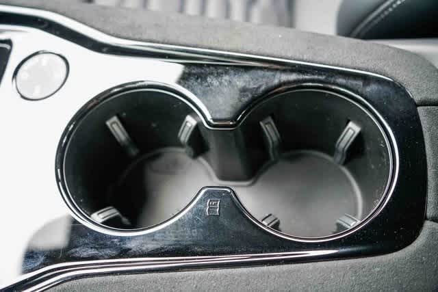 Thumbnail: 2025 Audi RS e-tron GT - 23