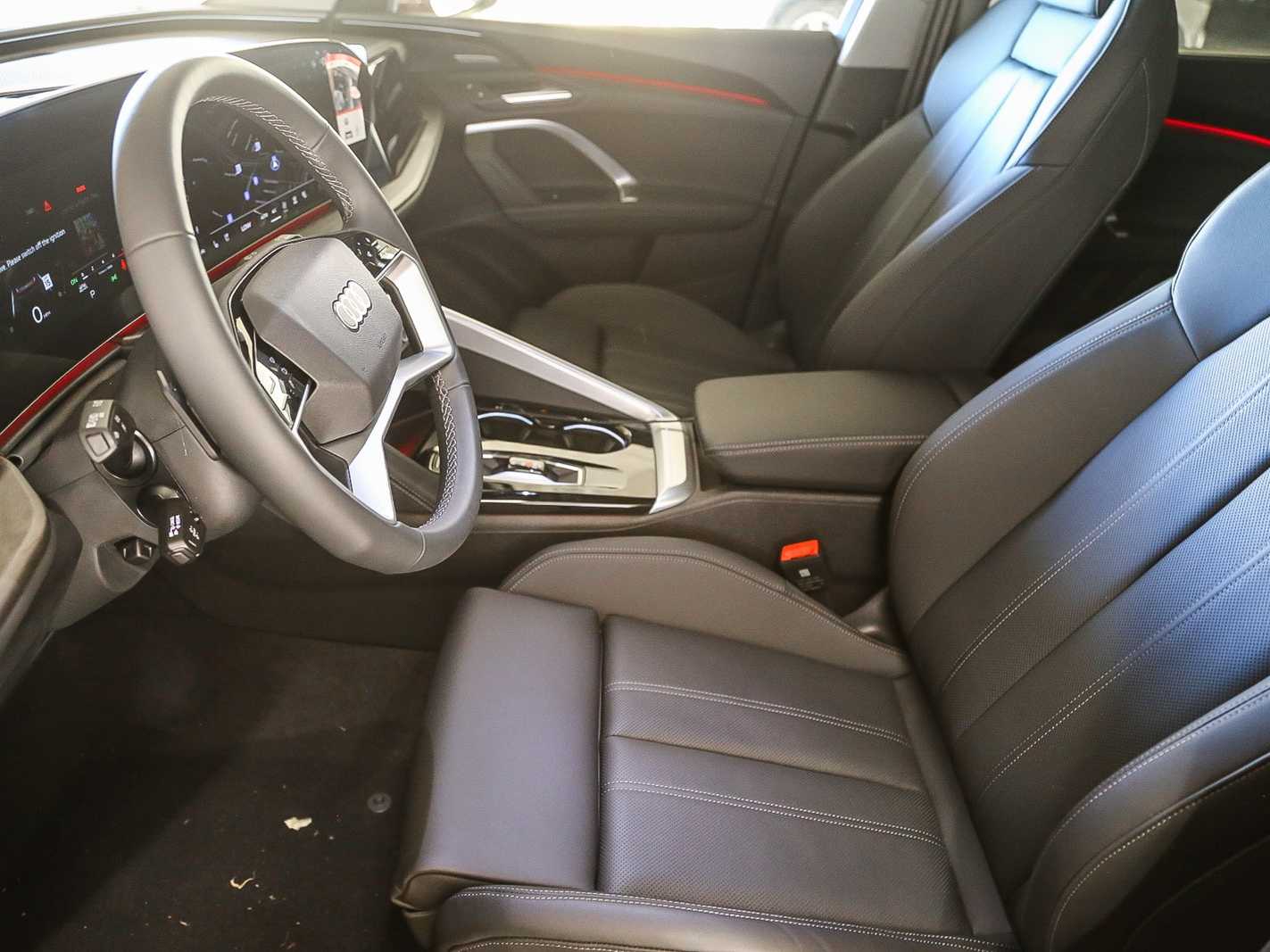 Thumbnail: 2025 Audi Q5 - 17