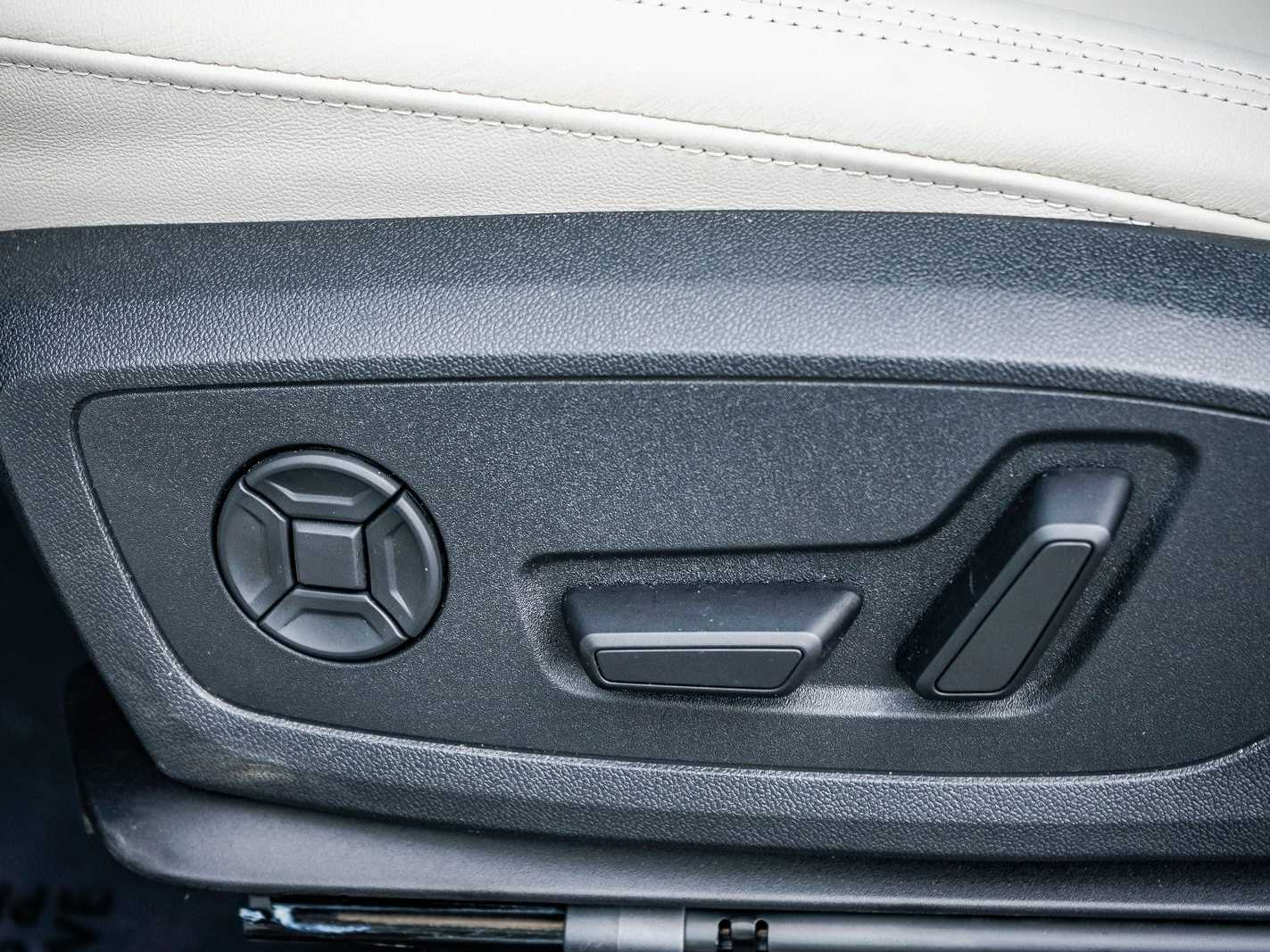 Thumbnail: 2025 Audi Q3 - 20