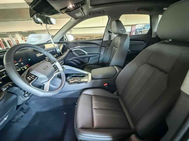 Thumbnail: 2025 Audi Q5 - 19