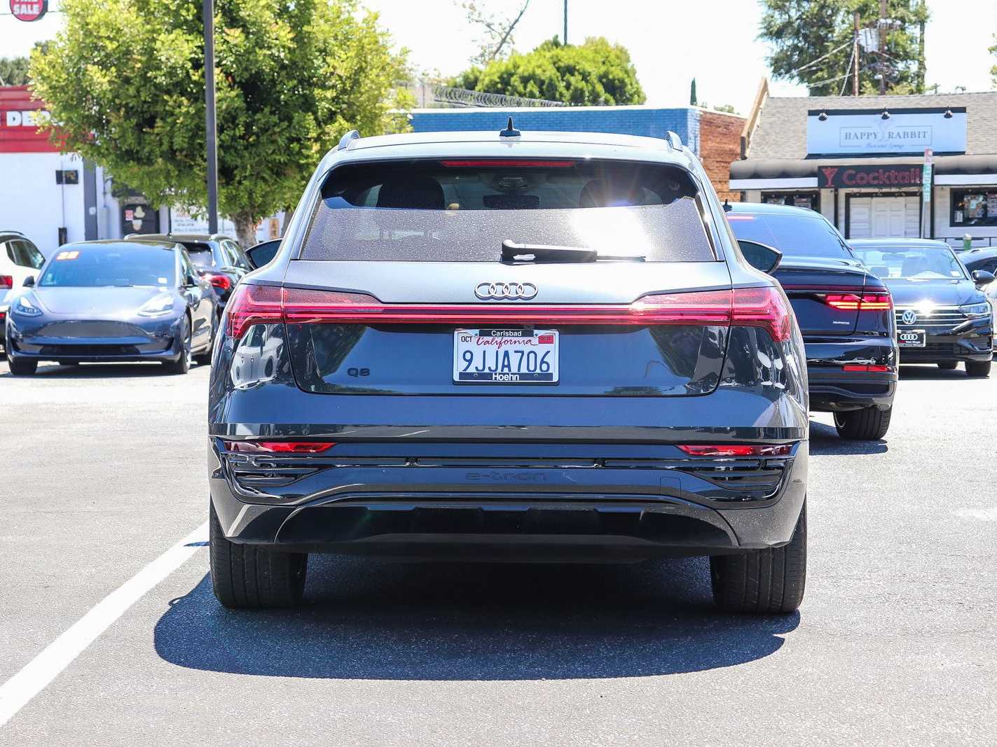 Thumbnail: 2024 Audi Q8 e-tron - 2