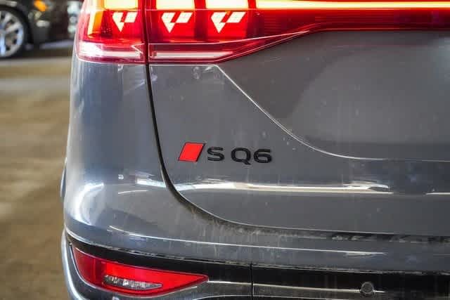 Thumbnail: 2025 Audi SQ6 e-tron - 12
