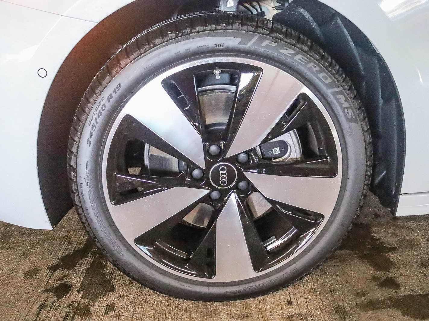 Thumbnail: 2025 Audi A5 - 9