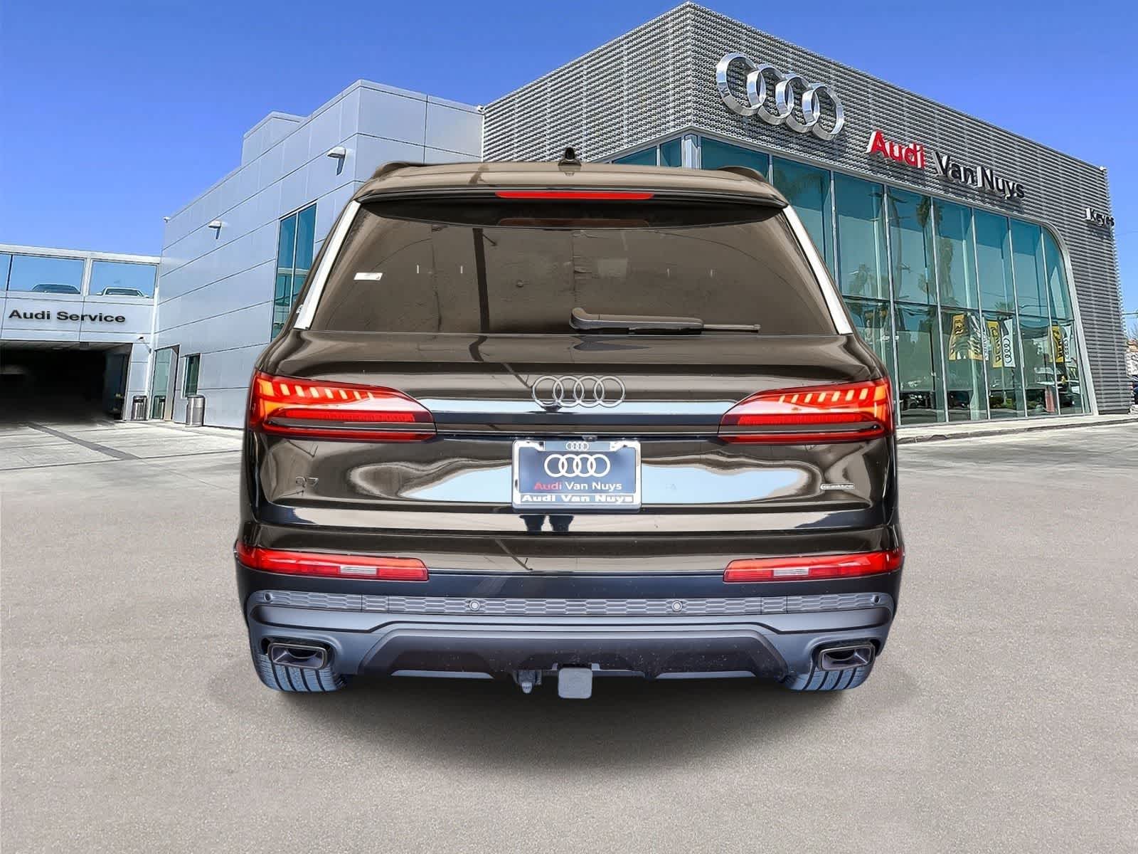 Thumbnail: 2026 Audi Q7 - 5