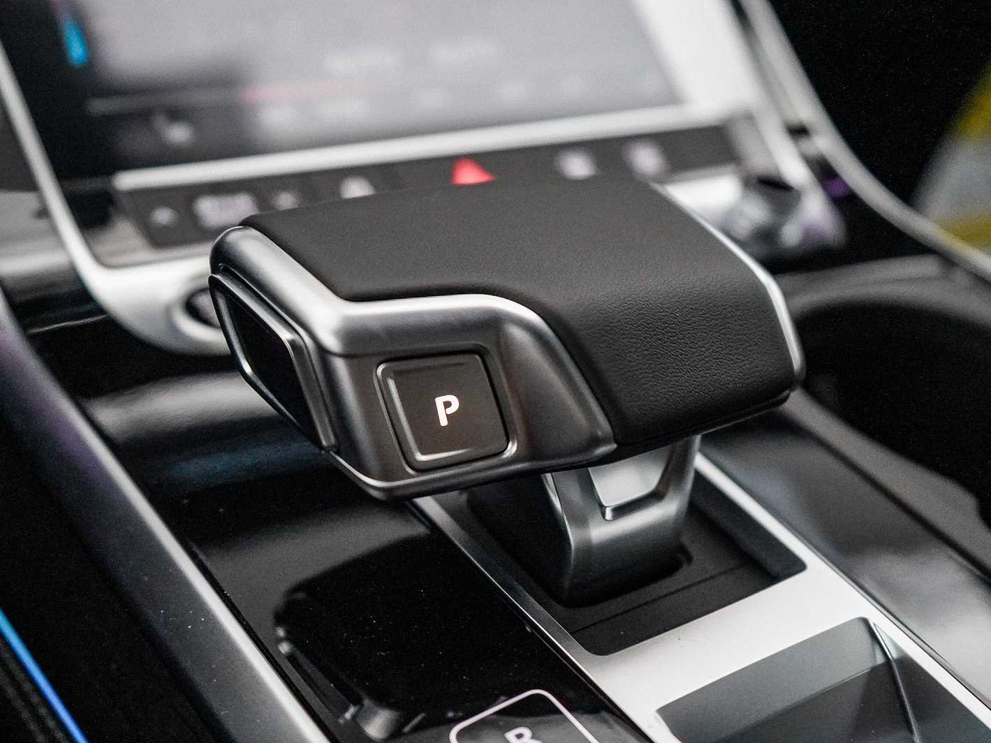 Thumbnail: 2026 Audi Q7 - 24