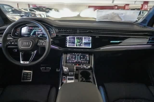 Thumbnail: 2025 Audi SQ7 - 16