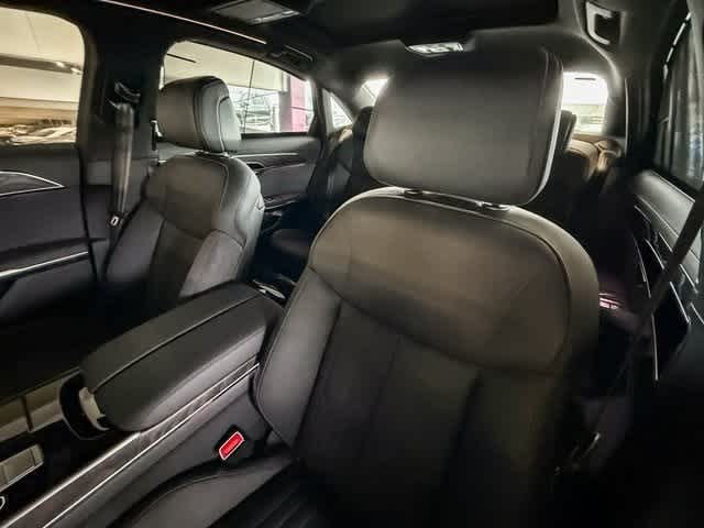 Thumbnail: 2025 Audi A8 - 26