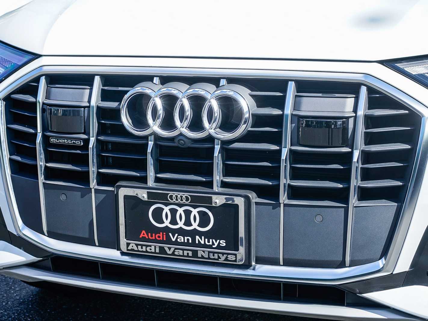 Thumbnail: 2023 Audi Q7 - 8