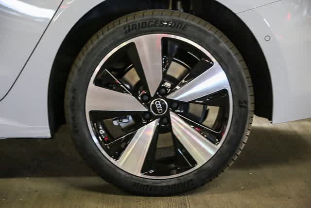 Thumbnail: 2025 Audi A5 - 10