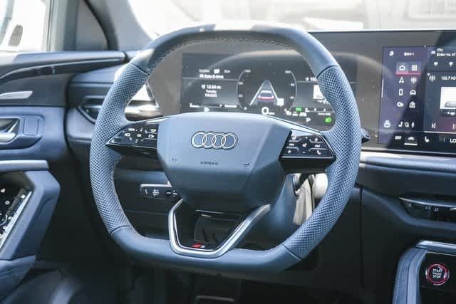 Thumbnail: 2025 Audi SQ5 - 20