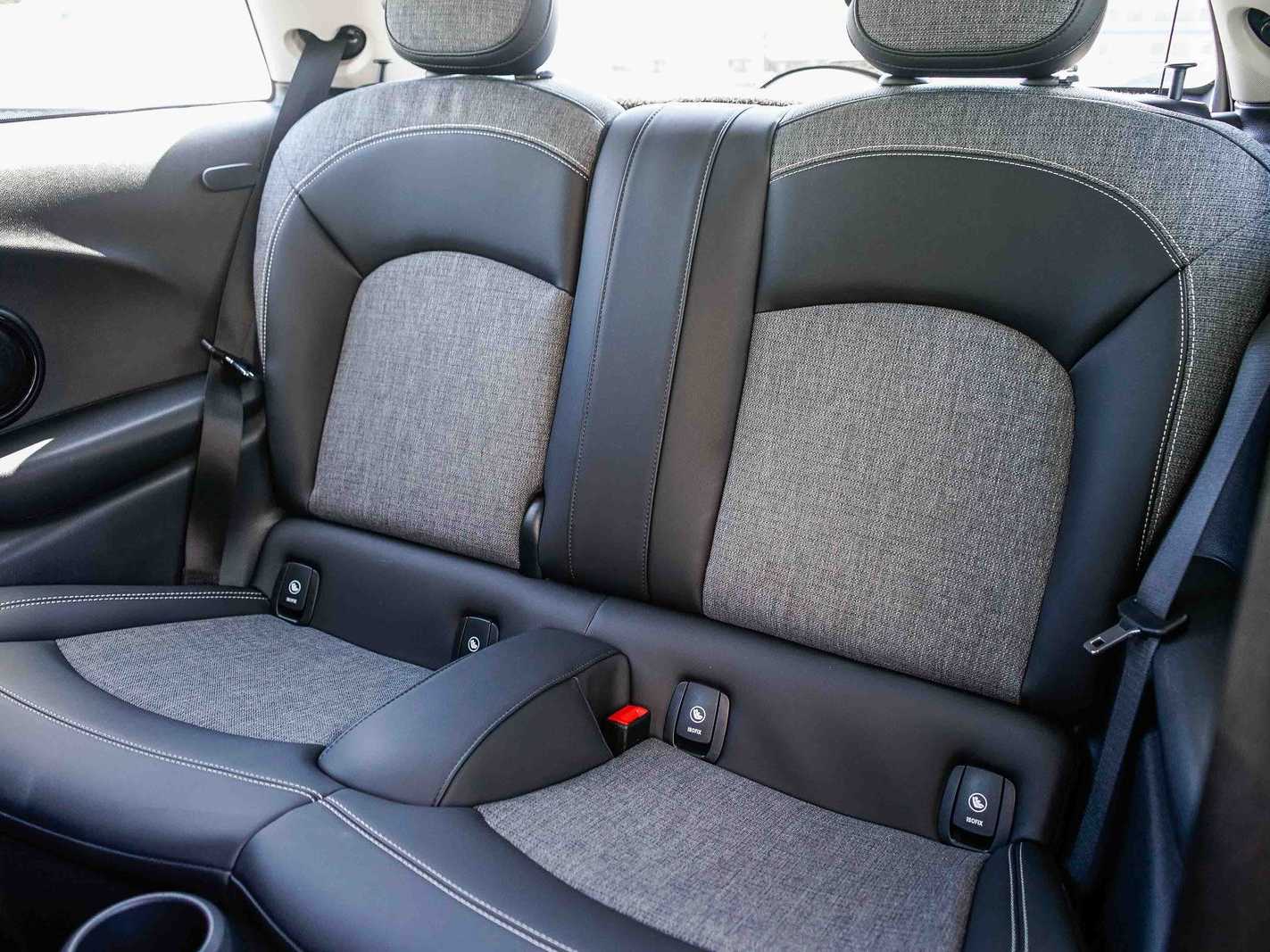 Thumbnail: 2023 MINI Cooper Hardtop - 18