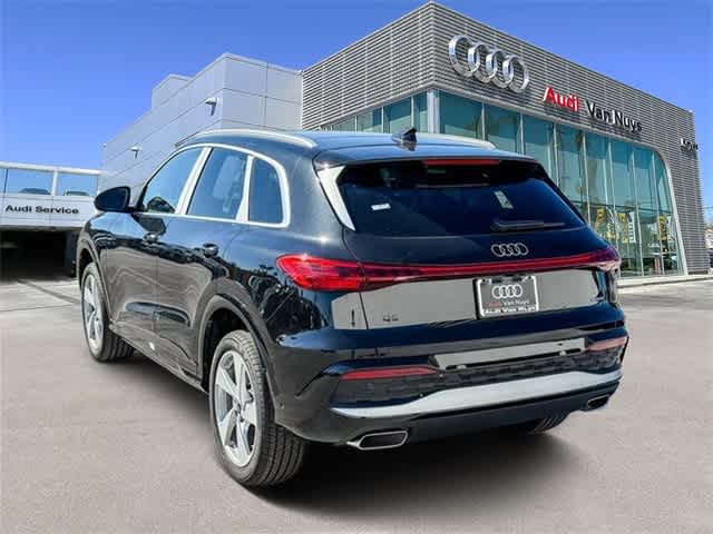 Thumbnail: 2025 Audi Q5 - 6