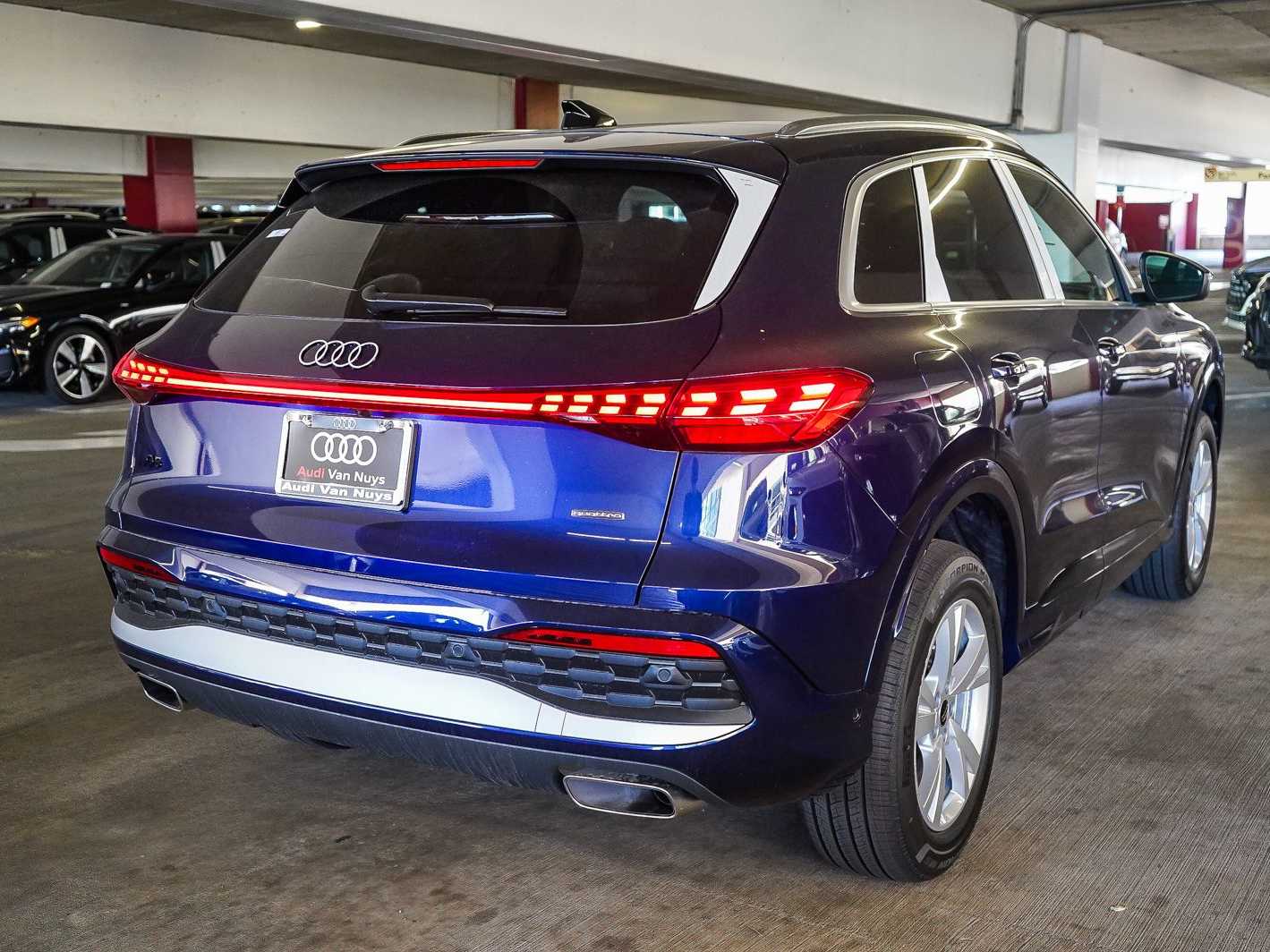 Thumbnail: 2026 Audi Q5 - 4