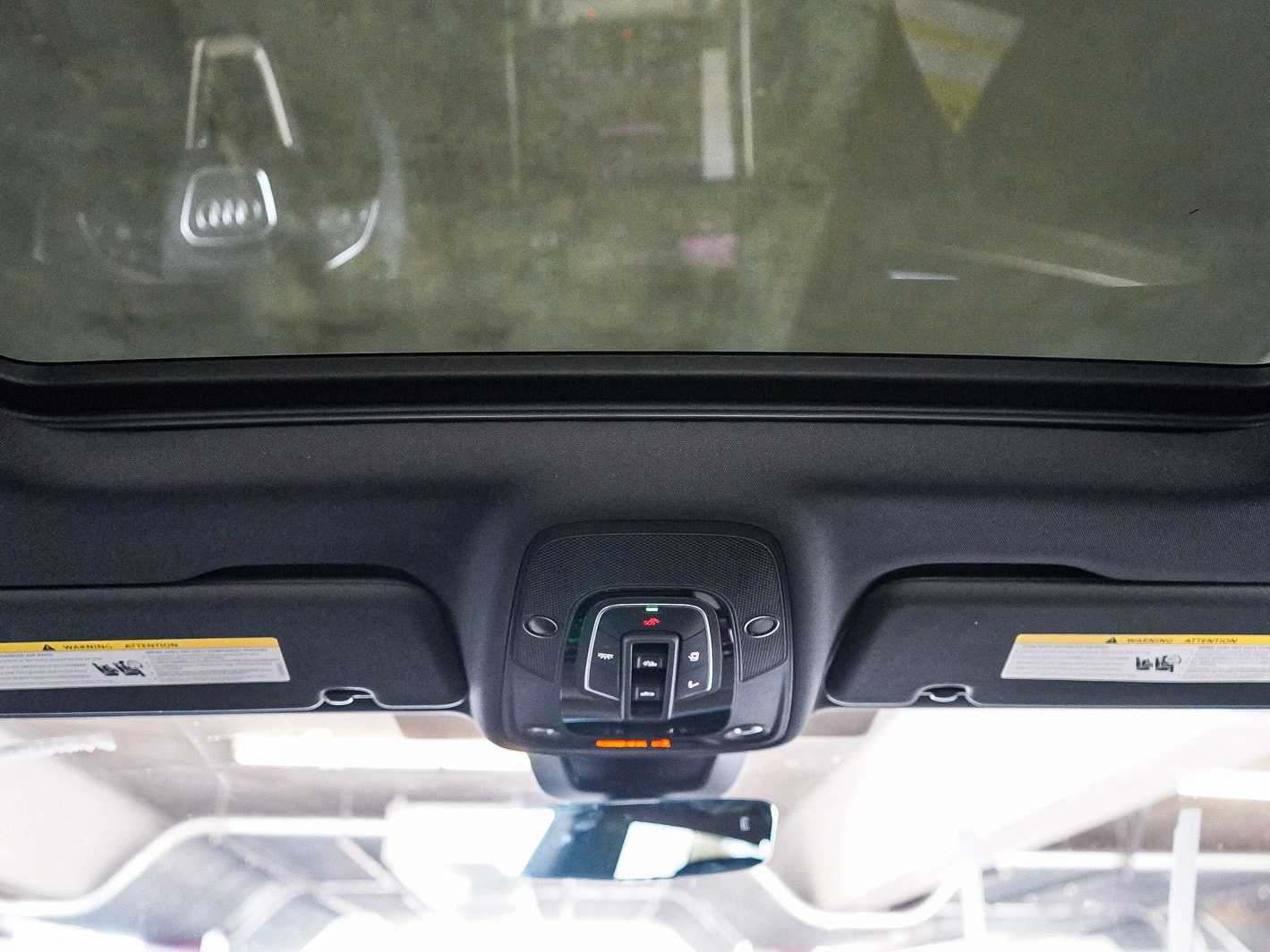 Thumbnail: 2026 Audi Q8 - 16