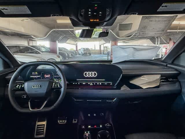 Thumbnail: 2025 Audi SQ6 e-tron - 12